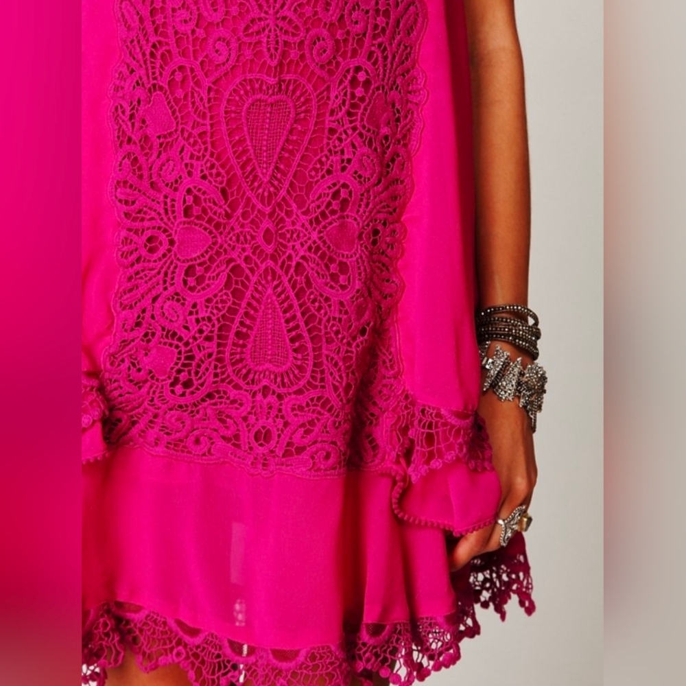 Free People Berry Fuchsia Crochet Lace Mini Dress Layered Hem Swing Dress 10 - Picture 2 of 15